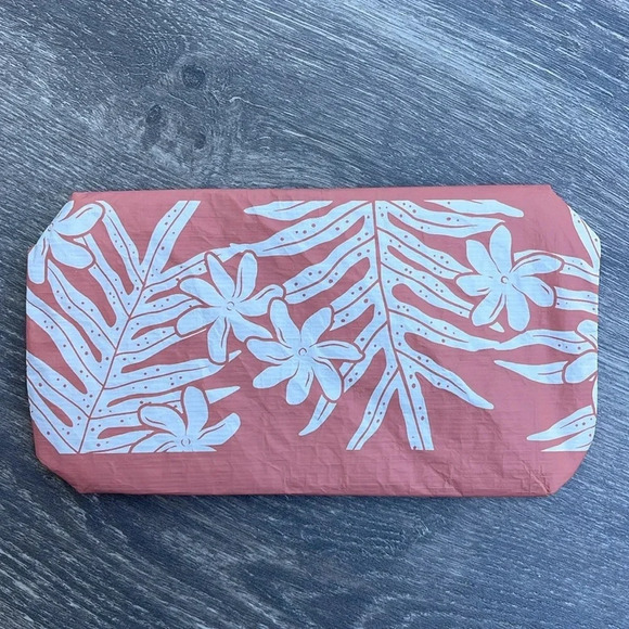 Aloha Collection Mini Pouch, Laua'e, rust - Picture 6 of 6